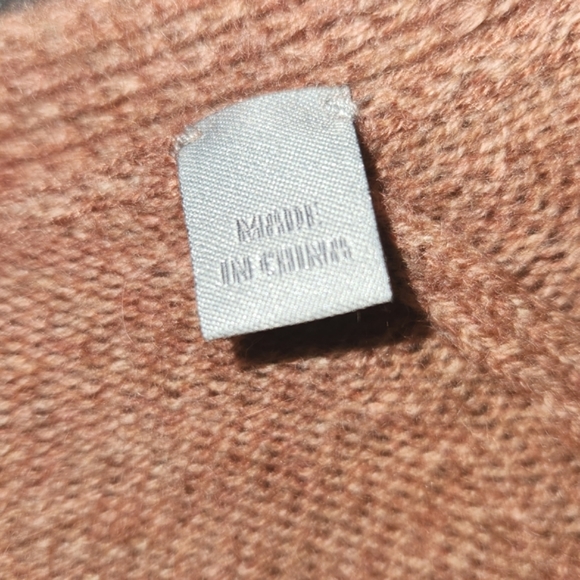 VINCE WOMENS SWEATER/ TUNIC/ DRESS 70% WOOL 30% CASHMERE SIZE SP DARK PINK COLOR - Picture 7 of 14